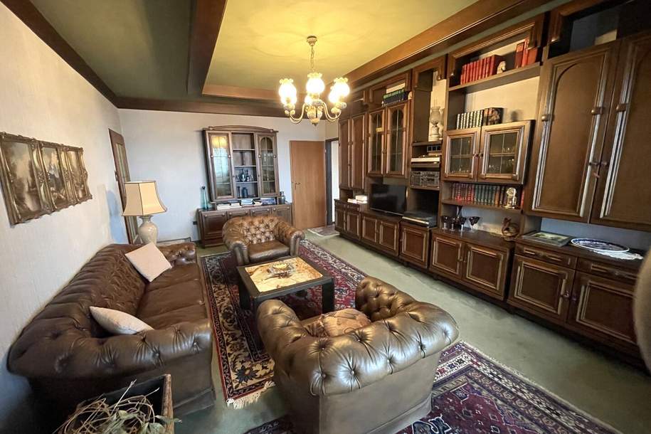 Großzügige 4-Zimmer-Eigentumswohnung mit Loggia &amp; Weitblick im Zentrum von St. Pölten, Wohnung-kauf, 199.000,€, 3100 Sankt Pölten(Stadt)