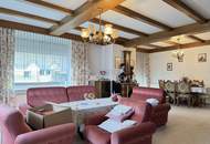 Charmantes Großzügiges Haus in Oberndorf mit 2 Wohneinheiten.