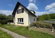Einfamilienhaus mit viel Platz, sonnigem Garten, Terrasse und Nebengebäude!