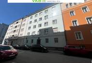 Helle und geräumige 3 - Zimmer Wohnung in guter Lage mit großzügiger Dachterrasse und Lift