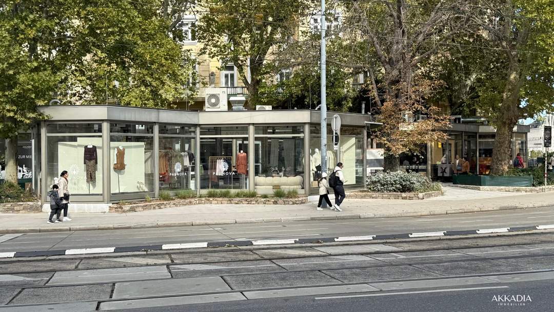 Höchste Sichtbarkeit direkt bei Schönbrunn | Ablösefreie Gastro- oder Geschäftsfläche
