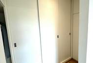 MIETE! Komplett renovierte Zwei-Zimmerwohnung im 3. Liftstock mit sonniger Loggia!