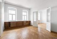 Große Familienwohnung // 6 Zimmer // Balkon möglich // Sanierungsbedürftig