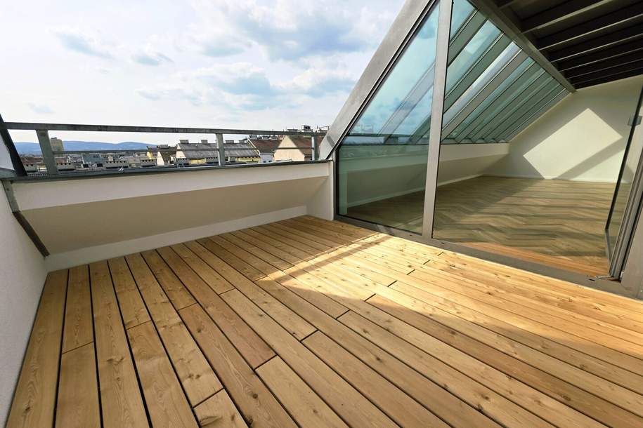 Ein frisch saniertes Schmankerl! Traumhafter Blick auf das Schloss Schönbrunn! Happy to be here! Lichtdurchflutet + Super hohe Räume im Dachgeschoss + Terrasse mit Fernblick + Beste Infrastruktur und Anbindung!, Wohnung-kauf, 799.000,€, 1150 Wien 15., Rudolfsheim-Fünfhaus