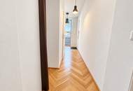 Sanierte 2-Zimmer Altbauwohnung mit Balkon
