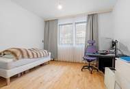 "Großzügige 215 m² Wohnung mit 35 m² Terrasse in Innenhoflage!"