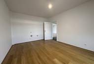 Exklusives Dachgeschoss mit 6 Zimmern, 2 Terrassen & Wellnessbereich |als WG oder Büro nutzbar