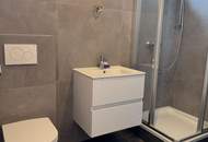 "Neu renovierte, 2-3 Zimmer - Wohnung + Loggia!"
