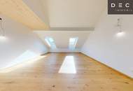 | LUXURIÖSES PENTHOUSE | HELLE DACHGESCHOSS-MAISONETTE MIT BLICK AUF DEN SCHLOSSBERG | 4 ZIMMER &amp; OFFENER WOHN-KÜCHENBEREICH | 2 BÄDER | GALERIE | 2 TERRASSEN | ca. 155m² | DIREKTER LIFTZUGANG | TOP LAGE