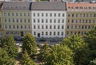 Erstbezug mit Balkon direkt am Park