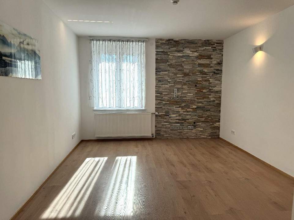 "2 Zimmer - Wohnung mitten in Laxenburg!"