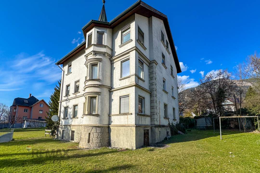 Alpine Stadtvilla in Bludenz mit enormen Entwicklungspotenzial - kein Denkmalschutz - 3 Varianten möglich