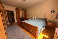 Zentral begehbare 2 bis 3-Zimmer-Wohnung mit zwei Loggien