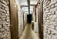 Elegante 3-Zimmerwohnung mit Balkon in saniertem Altbau