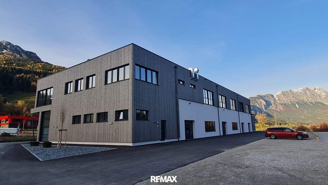 Lager 10 in einem neu errichteten Komplex im Gewerbepark Gröbming