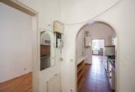 ++Airbnb++ Renovation Opportunity: 2-Room Apartment in Prime Location