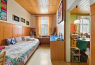 PRIVATES PARADIES IN ANGENEHMER LAGE - FREUNDLICHES HAUS MIT WINTERGARTEN UND WEINKELLER!