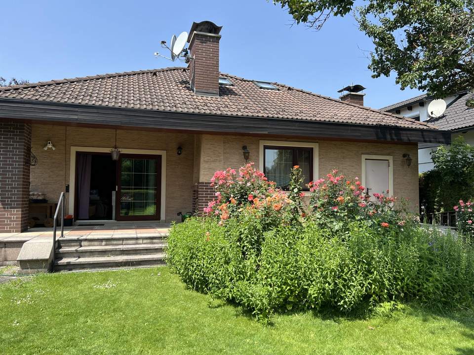 Idyllischer Ferienbungalow auf Pachtgrundstück beim Neufeldersee