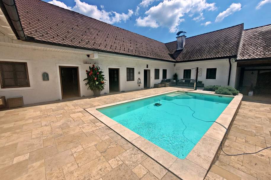 Charmanter Vierkanthof mit großzügiger Wohnfläche, Pool im Atrium und Nebengebäude in idyllischer Lage, Haus-kauf, 1.645.000,€, 8271 Hartberg-Fürstenfeld