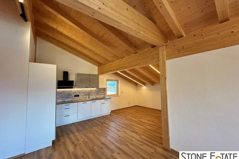 Obermieming - 2-Zimmer-Wohntraum im Dachgeschoss mit Sichtdachstuhl, Wohnung-miete, 1.335,00,€, 6414 Imst