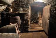 Baugrundstück mit sanierungsbedürftigem Bauernhof in schönster Lage