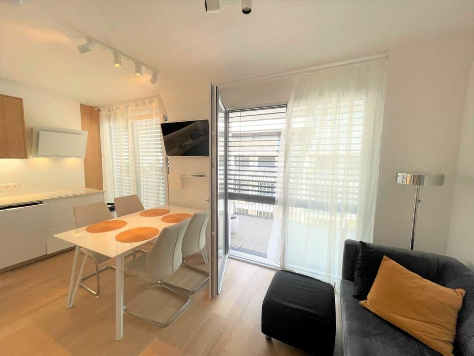 KOFFER PACKEN UND EINZIEHEN! VOLLMÖBLIERTE TOPMIETE MIT GARAGENPLATZ
