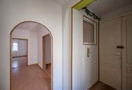 ++NEU++ 3-Zimmer ALTBAUWOHNUNG (sanierungsbedürftig) in ruhiger Lage!