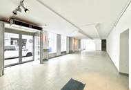 Straßenseitiges Geschäftslokal mit großen Fensterflächen! Individuell zu gestalten! Ideal für Pilates, Yoga, Atelier etc.