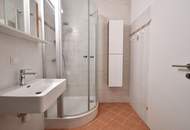 Sonnige 2-Zimmer-Wohnung mit Küche, Balkon und privater Garage in TOP LAGE!