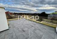 Dachterrassenwohnung mit Möglichkeit für Whirlpool! 3-Zimmer! U1 Kagraner Platz!