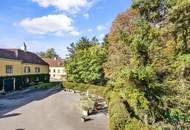Homeoffice Paradies im historischen Schloss mit Parkblick - Wohnen mit Tennisplatz und 2.000m2 Privatgarten