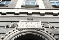 DAS ERSTE EIGENE ZUHAUSE IM STILALTBAU - FRISCH SANIERT, HELL UND RUHIG