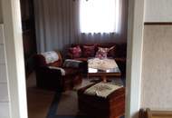 Zweifamilienhaus mit Nebengebäuden und großem Grundstück – vielseitiges nutzbares Anwesen in sonniger Ruhelage