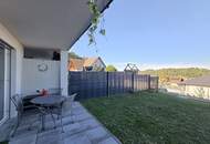 Geniale, äußerst saubere EG Wohnung mit Ostterrasse samt Eigengrund in absoluter Ruhelage mit Carport und Parkplatz im Wohnungseigentum !