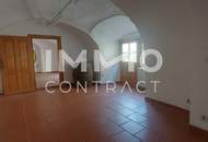 WOHN-UND GESCHÄFTSHAUS AUS DEM 16. JAHRHUNDERT IM HERZEN VON LANGENLOIS 100 m Kellerröhre, Nebengebäude, Innenhof, Geschäftslokale, usw.