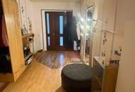 Einfamilienhaus auf großem Grundstück in ansprechender Wohngegend