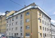 Helle 3-Zimmer-Dachgeschosswohnung mit großzügiger Terrasse in gepflegtem Wohnhaus