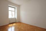 Erstbezug nach umfassender Sanierung: Sonnige Altbauwohnung am Hauptplatz Frohnleiten