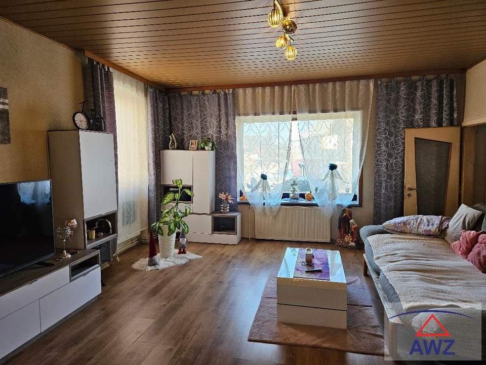 Einfamilienhaus mit großem Stadel!