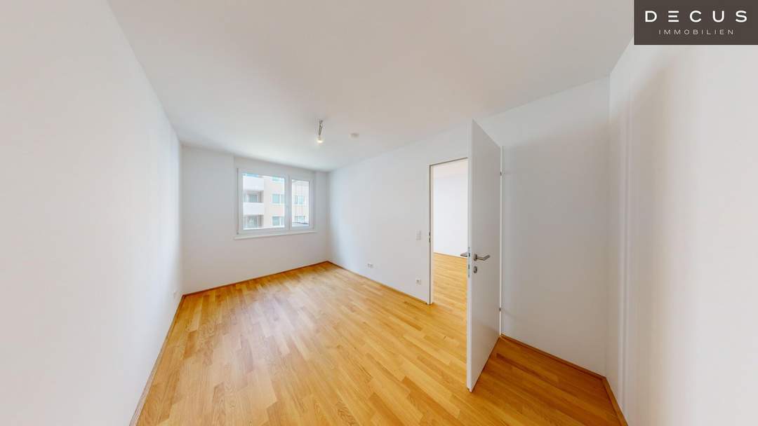 / 2 ZIMMER / VERFÜGBAR AB 1.04.2026/ NACHHALTIGES WOHNEN / KAGRAN / BALKON