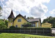 Exklusive Rarität - Villa mit traumhaftem Garten und Ordination