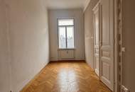 Repräsentative Altbauwohnung im Zentrum mit Balkon
