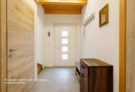 Neuwertiges Einfamilienhaus in Bestlage – Komfort trifft Natur