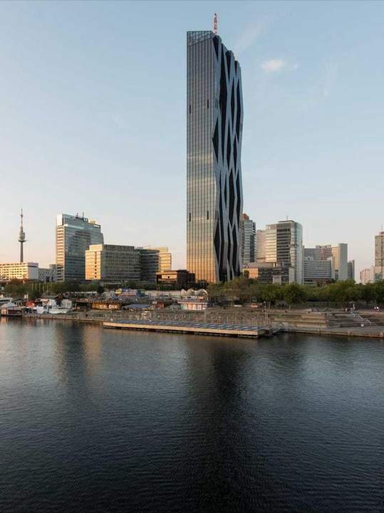 Büros im DC-Tower 14-300m² - Provisionsfrei