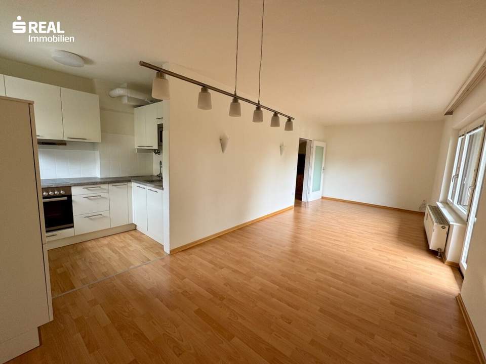 Helle 3-Zimmer Wohnung mit 2 Balkonen und Garagenplatz