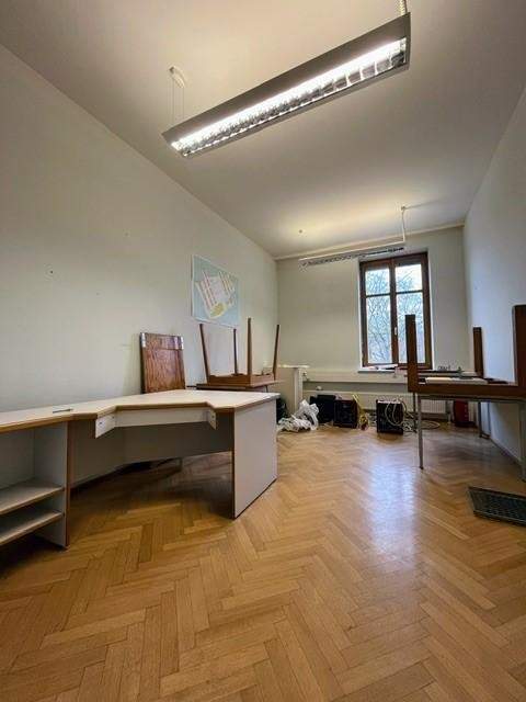Einzelbüro mit ca. 19,5 m² zu vermieten