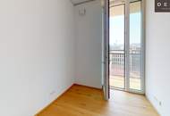 * LUXUSWOHNUNG * 3,5 ZIMMER * RIESENBALKON * 2 BÄDER * ÜBER DEN WOLKEN * TRIIIPLE-TOWER
