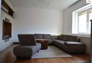 Großzügiges Wohnhaus, Nebentrakt und Betriebshalle mit Lackieranlage