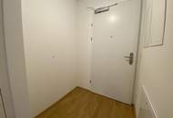 Koloniestraße beim FAC-Platz: Neubauwohnung mit Dusche und großem Balkon!!!