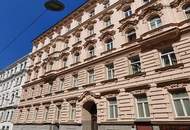 2 Zi.-DG-Maisonette im superschöner Altbau an Single oder Pärchen zu vergeben.